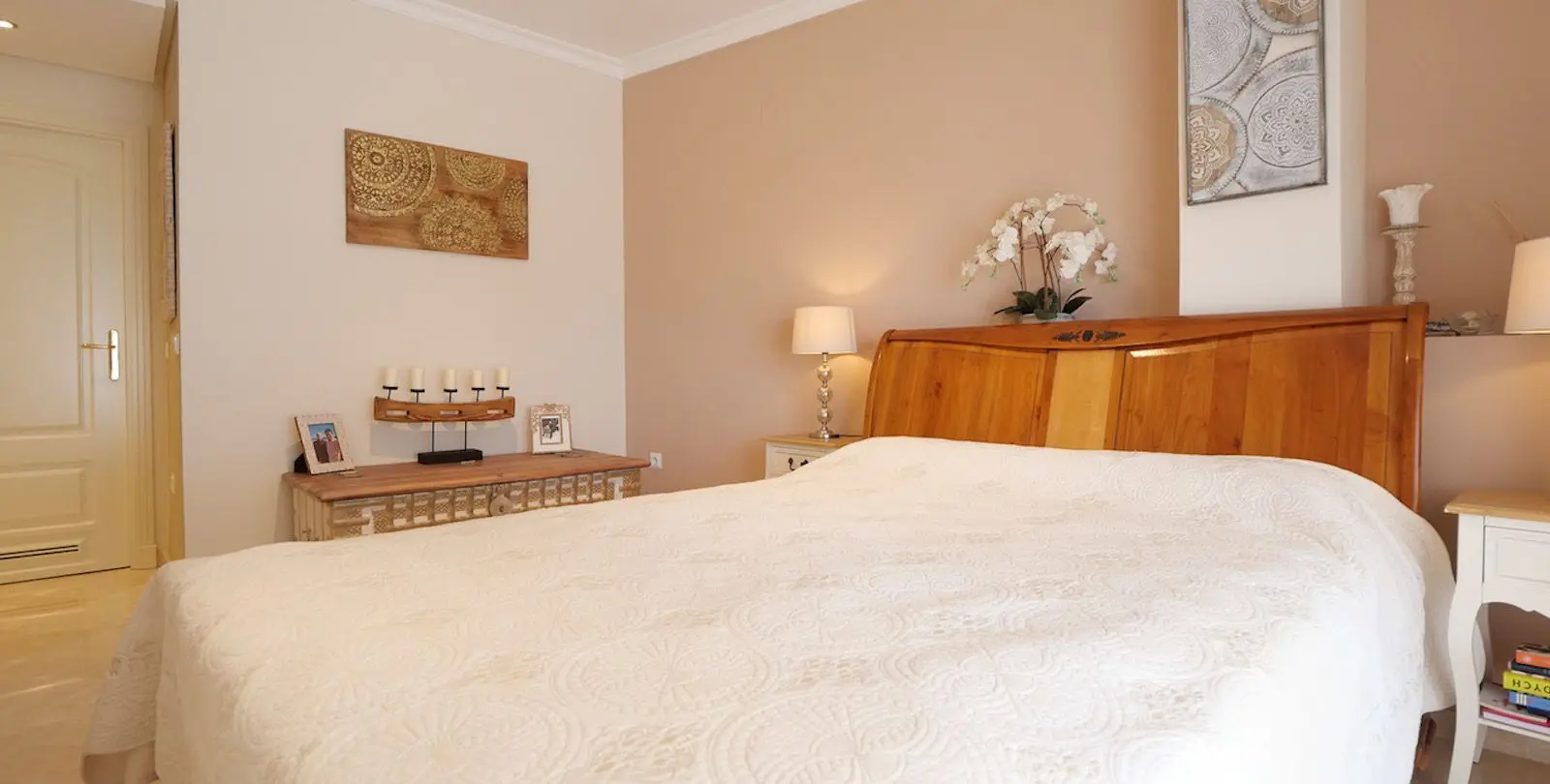 Sale of ground floor apartment in La Mairena 17