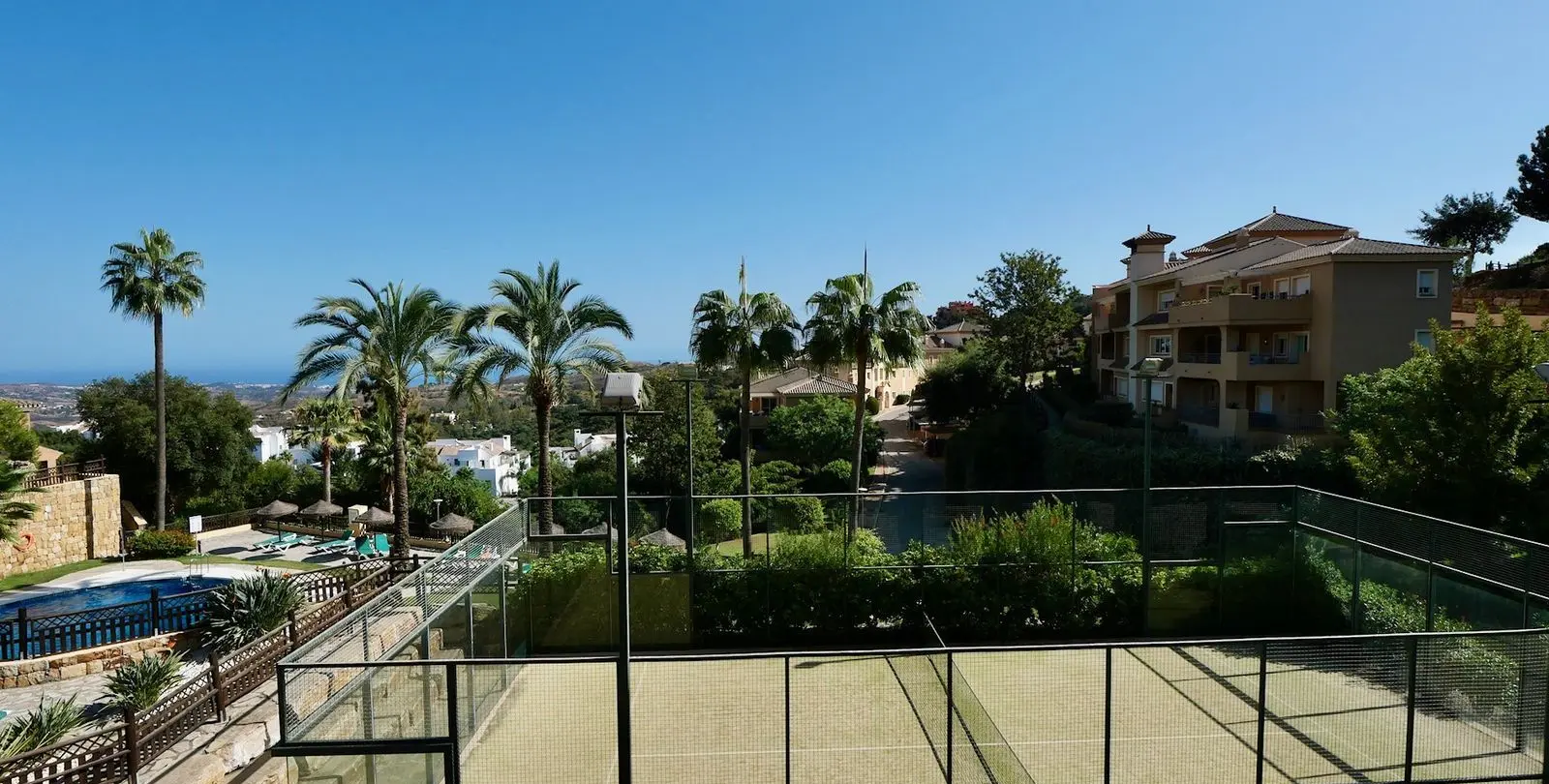 Sale of ground floor apartment in La Mairena 24