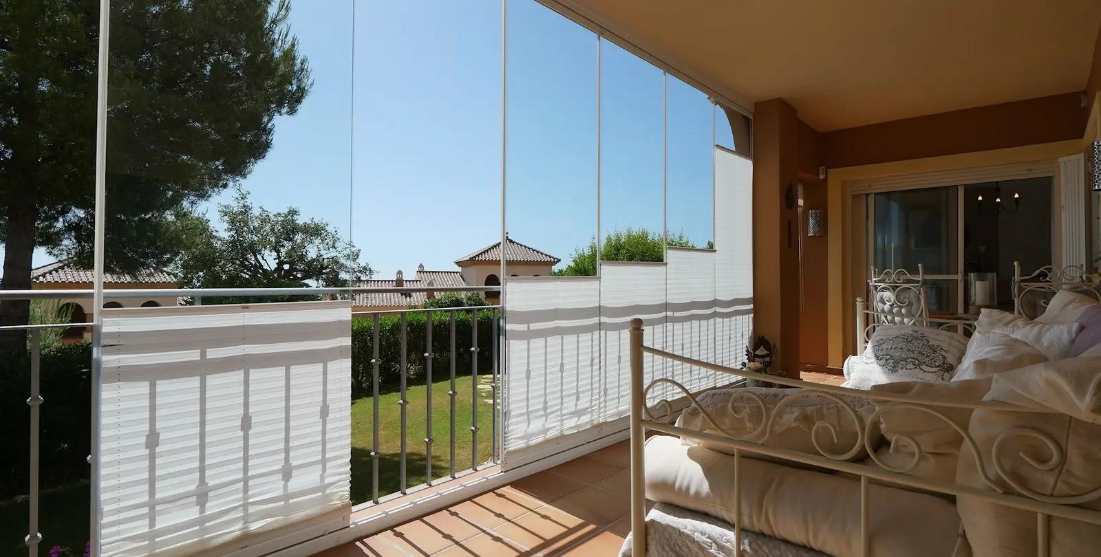 Sale of ground floor apartment in La Mairena 34