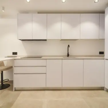 Sale of middle floor apartment in Fuengirola