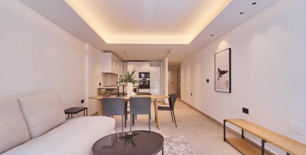 Sale of middle floor apartment in Fuengirola 9