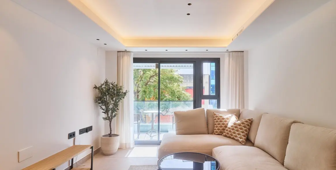 Sale of middle floor apartment in Fuengirola 10