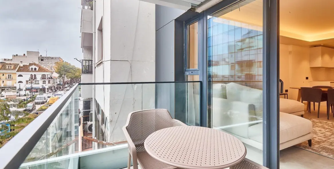 Sale of middle floor apartment in Fuengirola 19