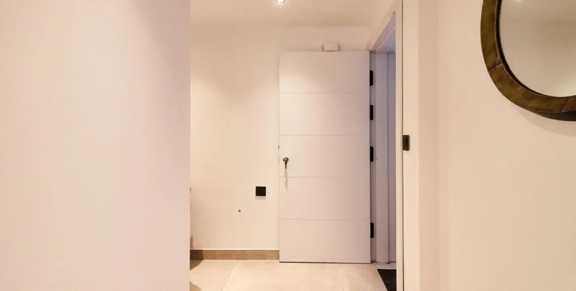 Sale of middle floor apartment in Fuengirola 21