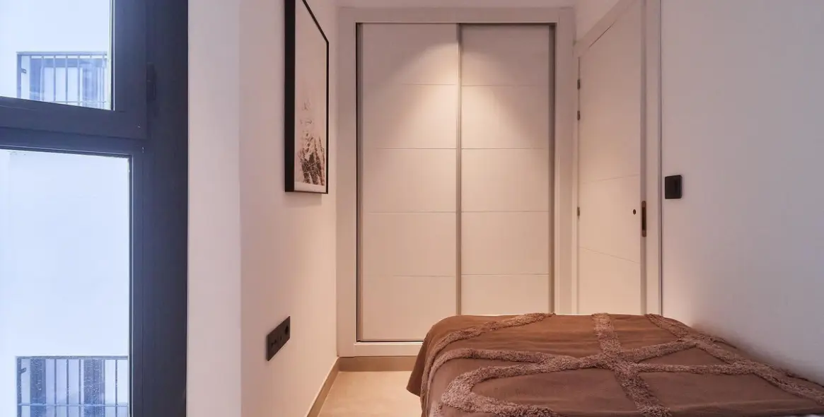 Sale of middle floor apartment in Fuengirola 31