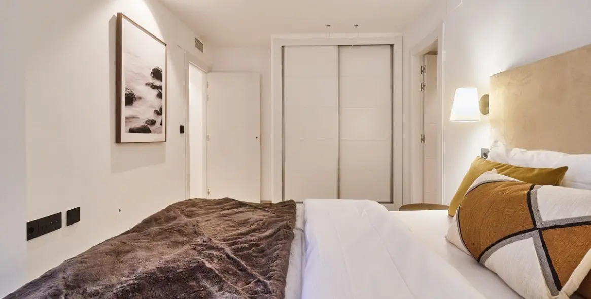 Sale of middle floor apartment in Fuengirola 33