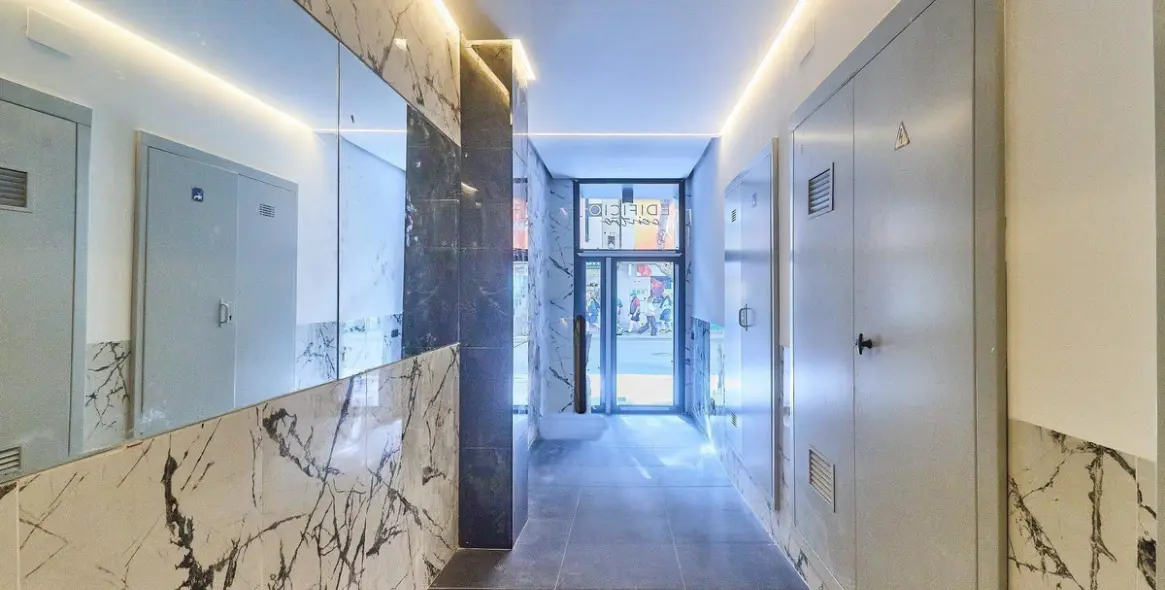 Sale of middle floor apartment in Fuengirola 58