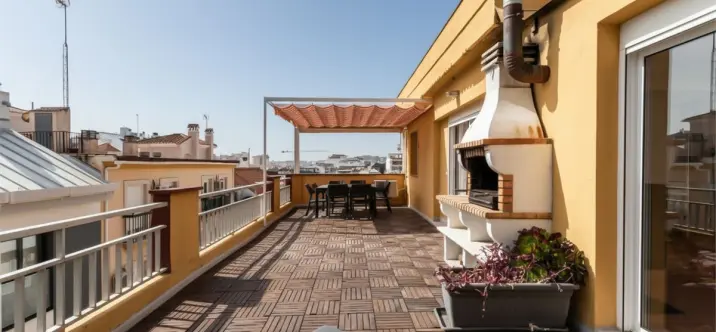 Sale of penthouse in Fuengirola 0