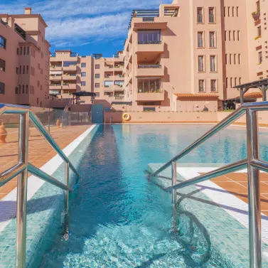 Sale of middle floor apartment in Arroyo de la Miel