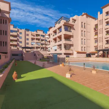 Sale of middle floor apartment in Arroyo de la Miel