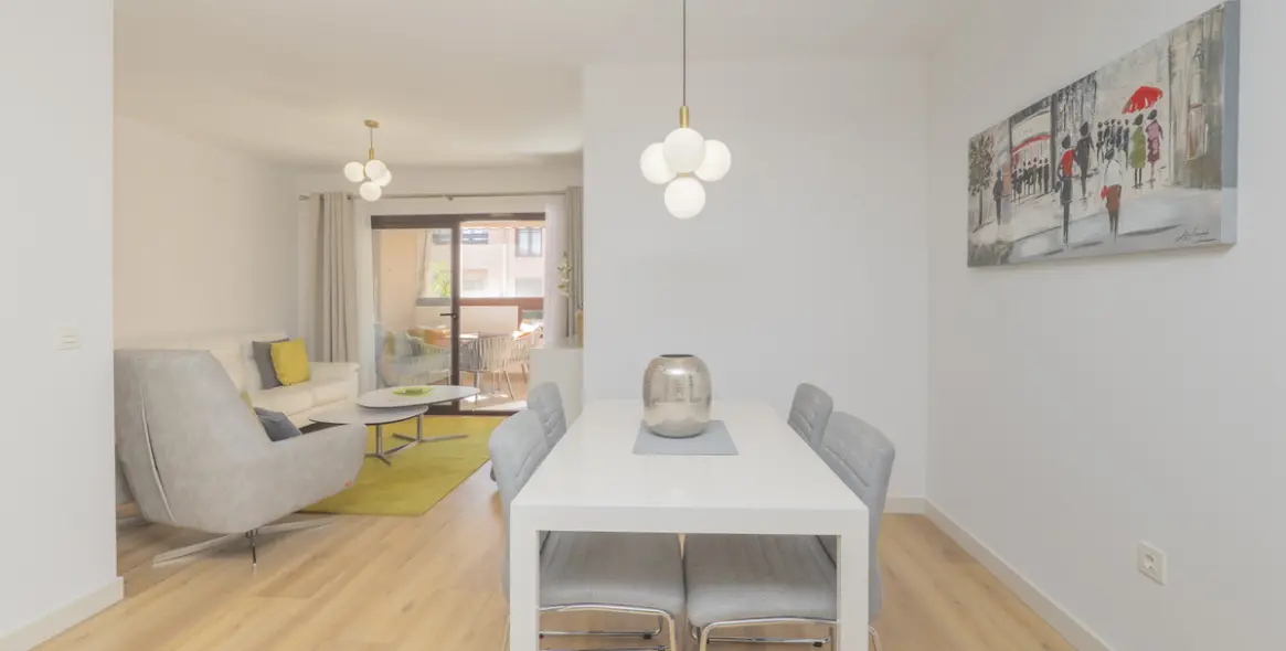 Sale of middle floor apartment in Arroyo de la Miel 14