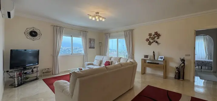 Продажа апартаментов на среднем этаже в La Cala Hills 4
