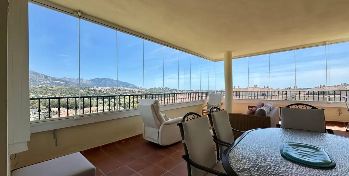 Продажа апартаментов на среднем этаже в La Cala Hills 9