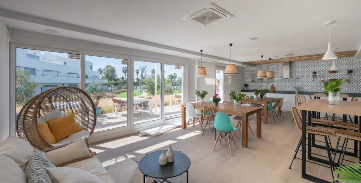 Venta de apartamento en planta baja en Estepona 18