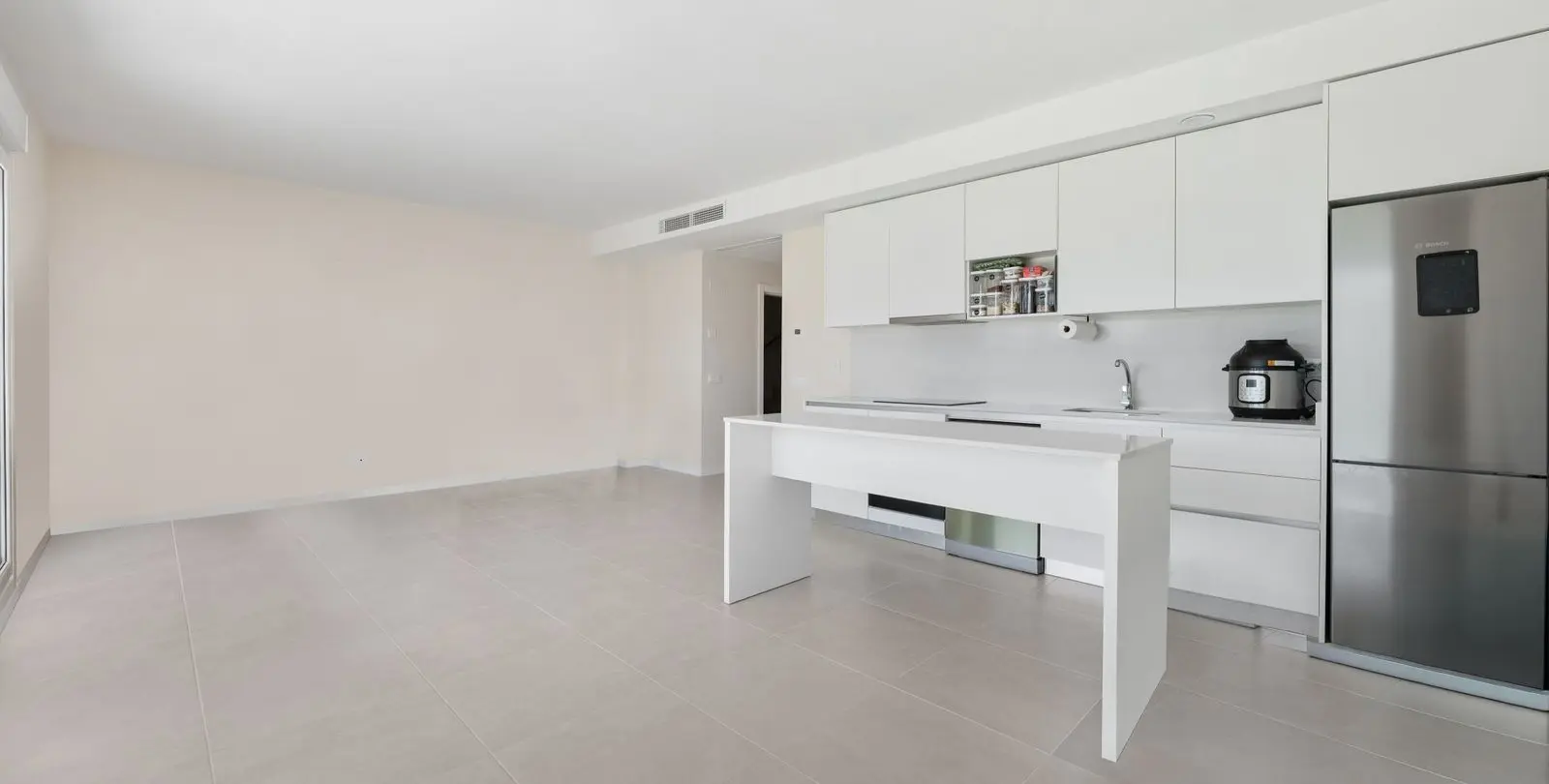 Venta de apartamento en planta baja en Estepona 2