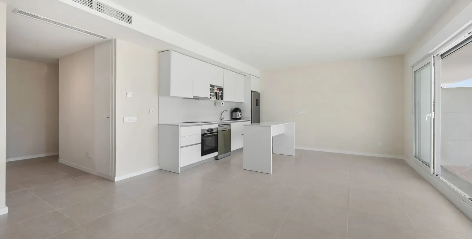 Venta de apartamento en planta baja en Estepona 4