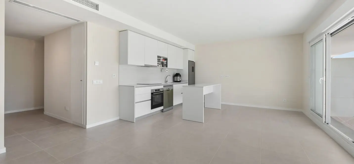 Venta de apartamento en planta baja en Estepona 3