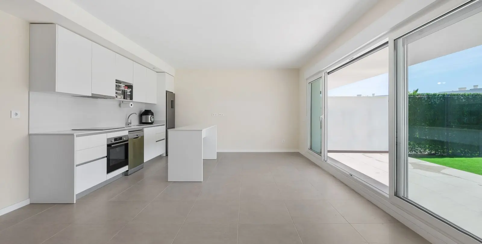 Venta de apartamento en planta baja en Estepona 6
