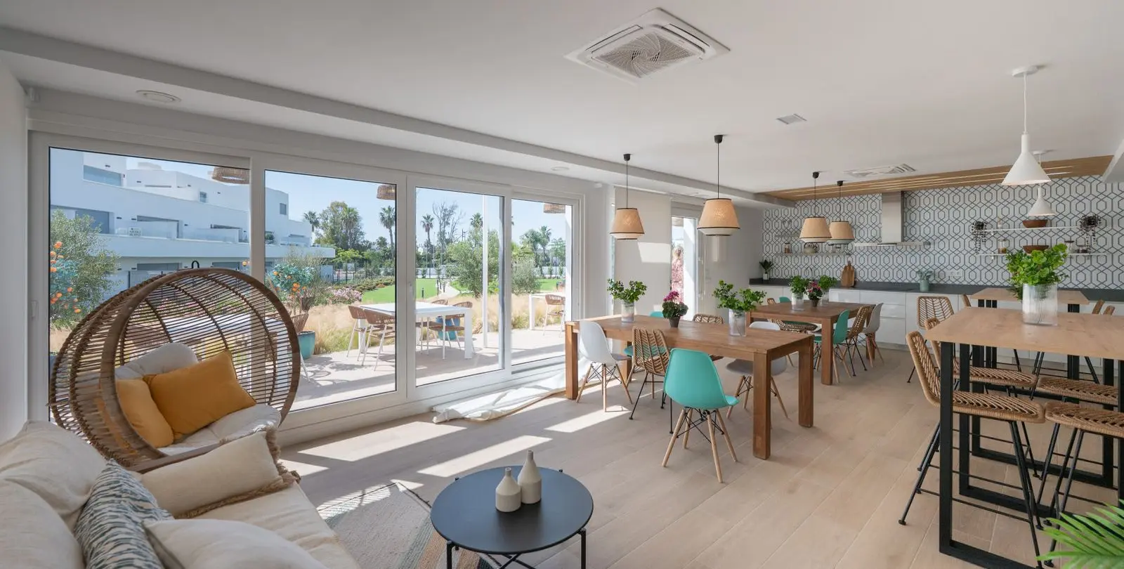 Venta de apartamento en planta baja en Estepona 18