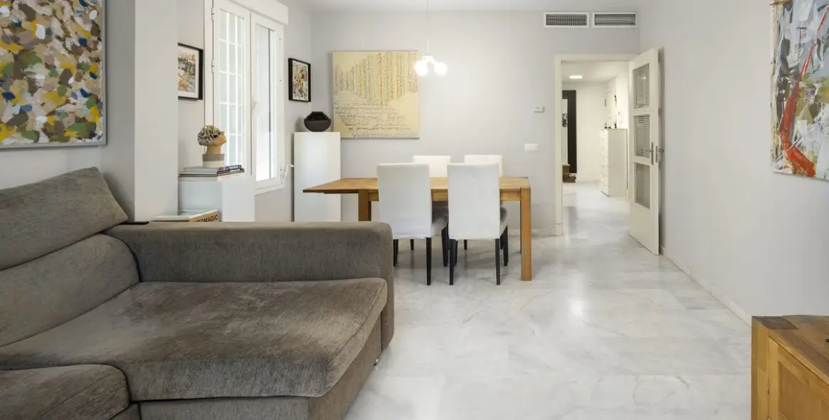 Sale of ground floor apartment in Benalmadena Costa 9