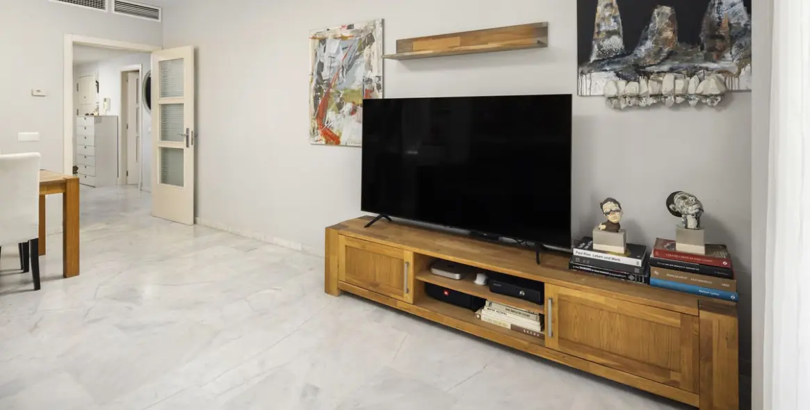 Sale of ground floor apartment in Benalmadena Costa 10