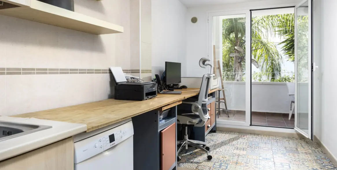 Sale of ground floor apartment in Benalmadena Costa 21