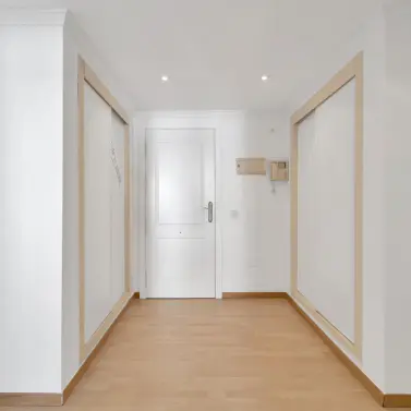 Sale of middle floor apartment in Marbella