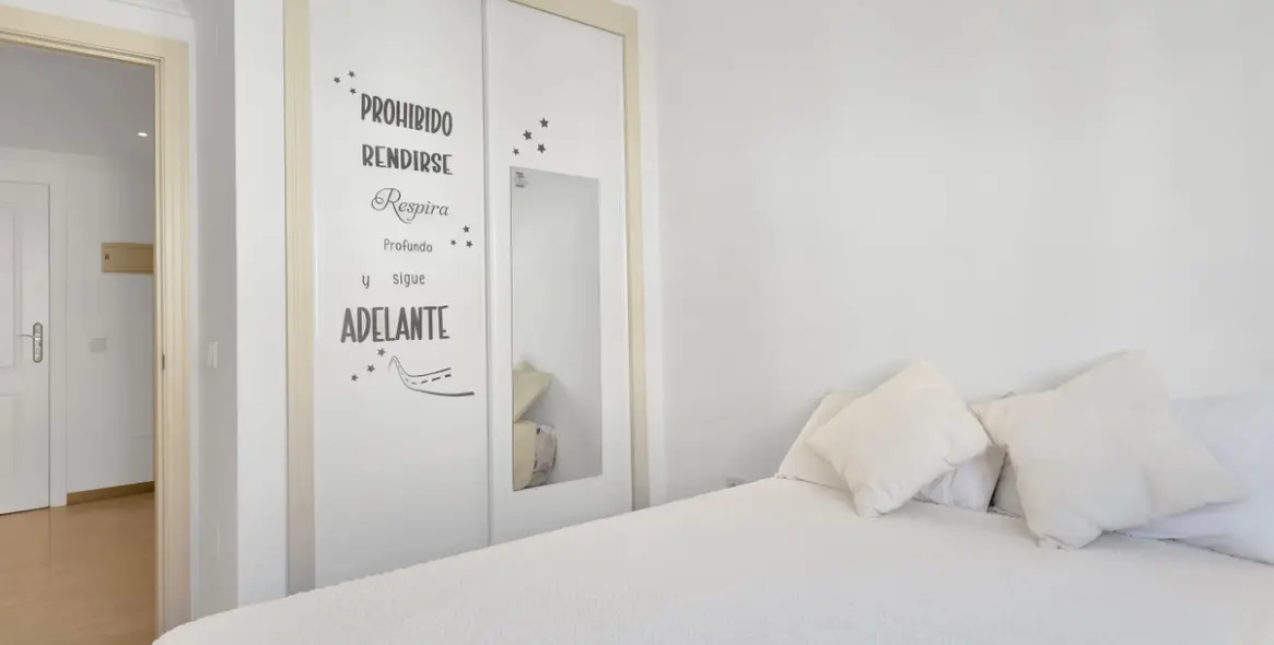 Sale of middle floor apartment in Marbella 11