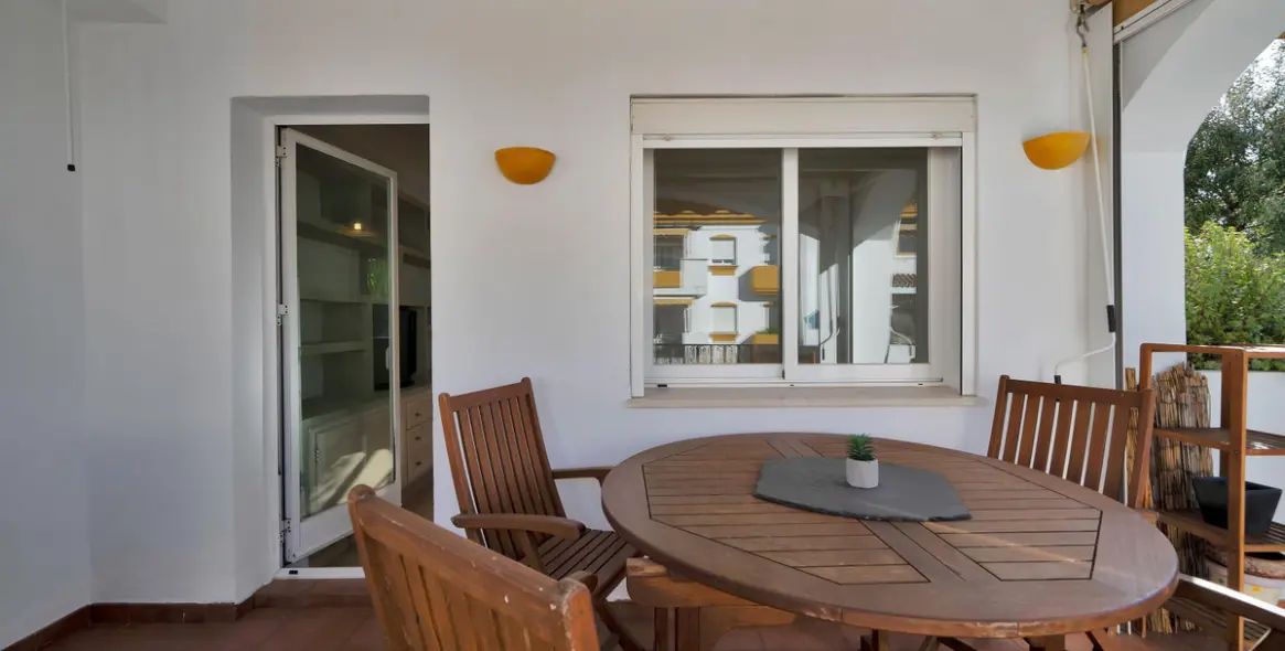 Sale of middle floor apartment in Marbella 17