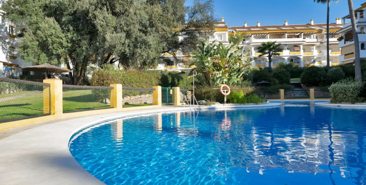 Sale of middle floor apartment in Marbella 27