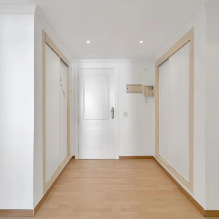 Sale of middle floor apartment in Marbella