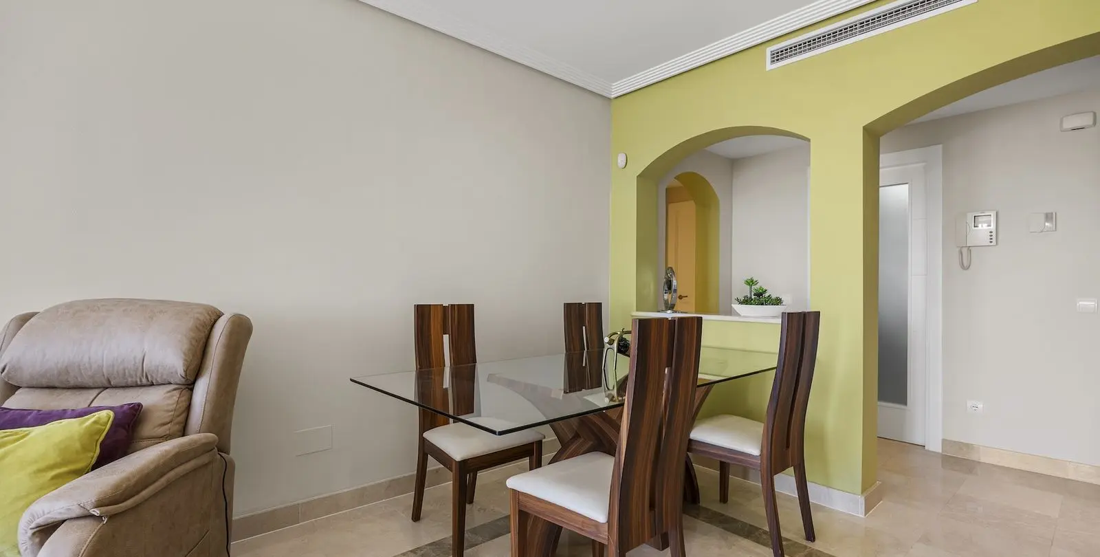 Продажа двухуровневого пентхауса в Los Arqueros 17