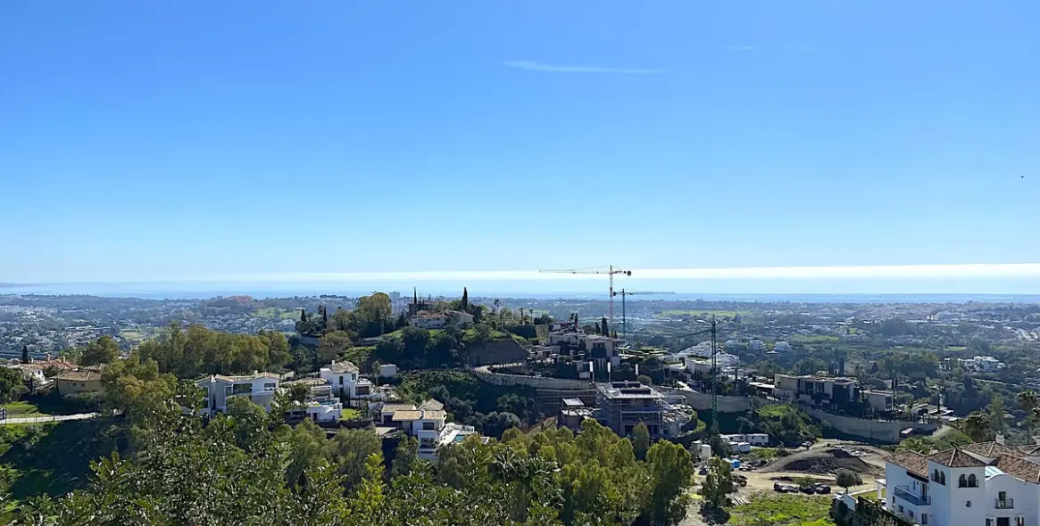 Продажа апартаментов на первом этаже в Monte Halcones 39