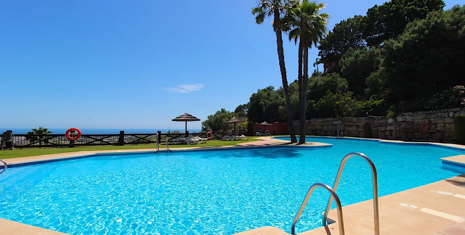 Sale of ground floor apartment in Monte Halcones 28