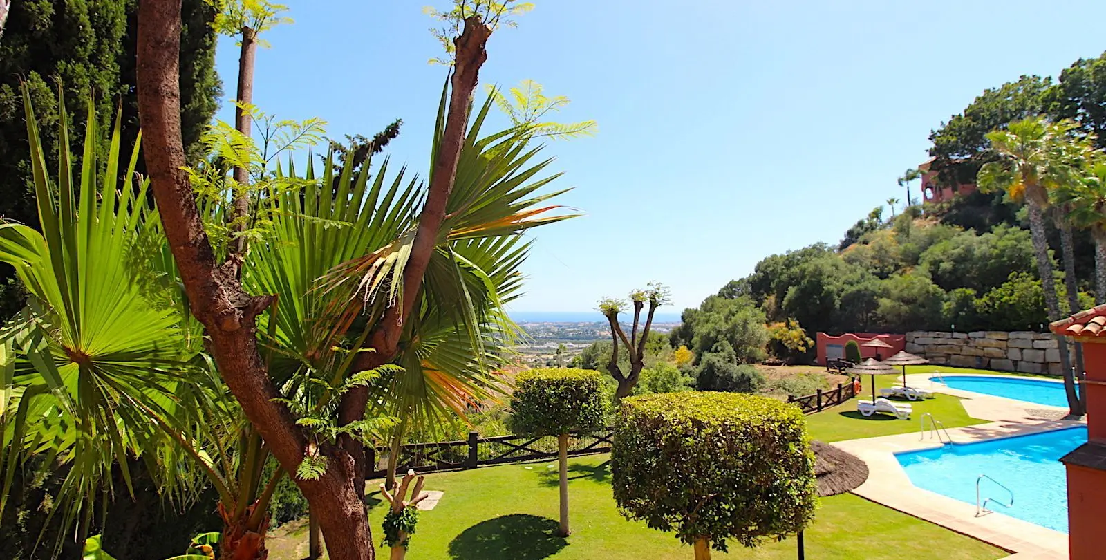 Sale of ground floor apartment in Monte Halcones 29