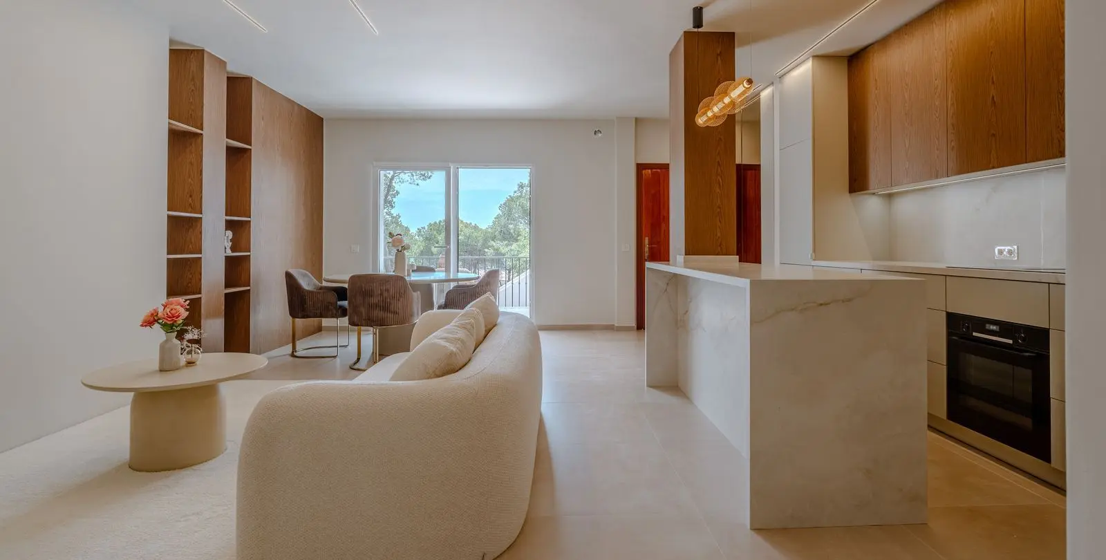 Sale of middle floor apartment in Nueva Andalucía 4