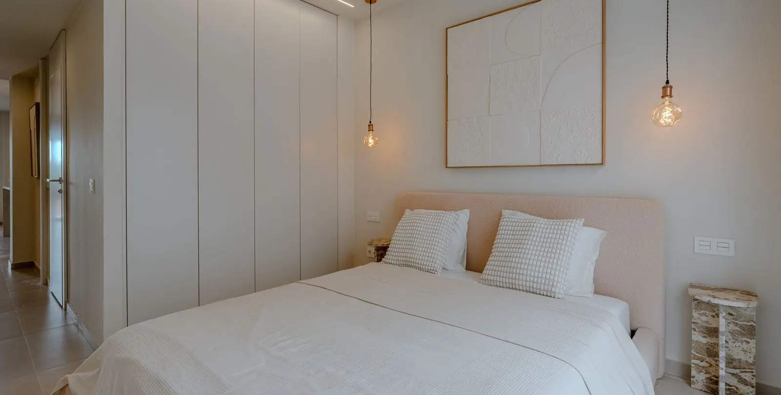 Sale of middle floor apartment in Nueva Andalucía 6
