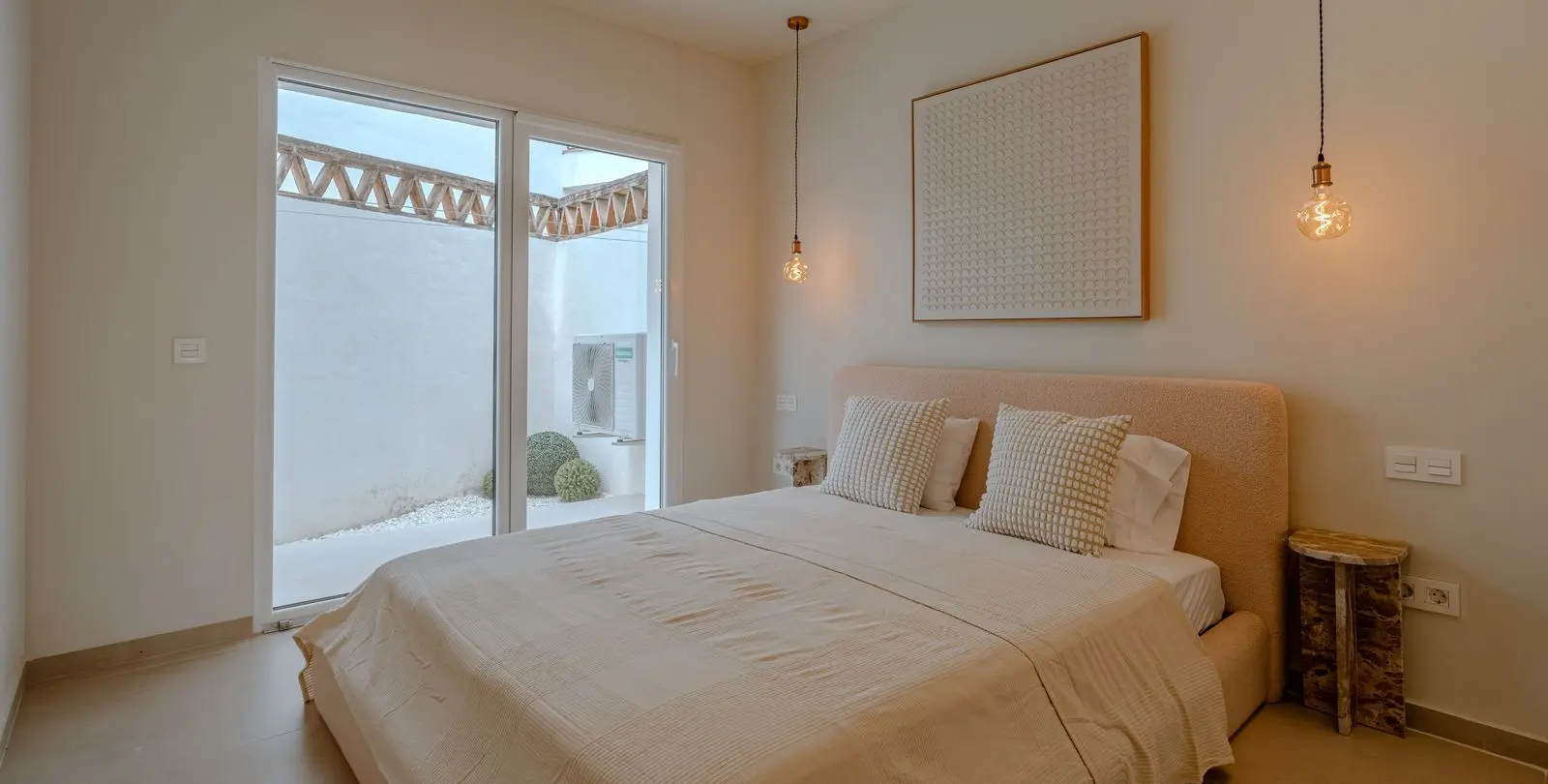 Sale of middle floor apartment in Nueva Andalucía 7