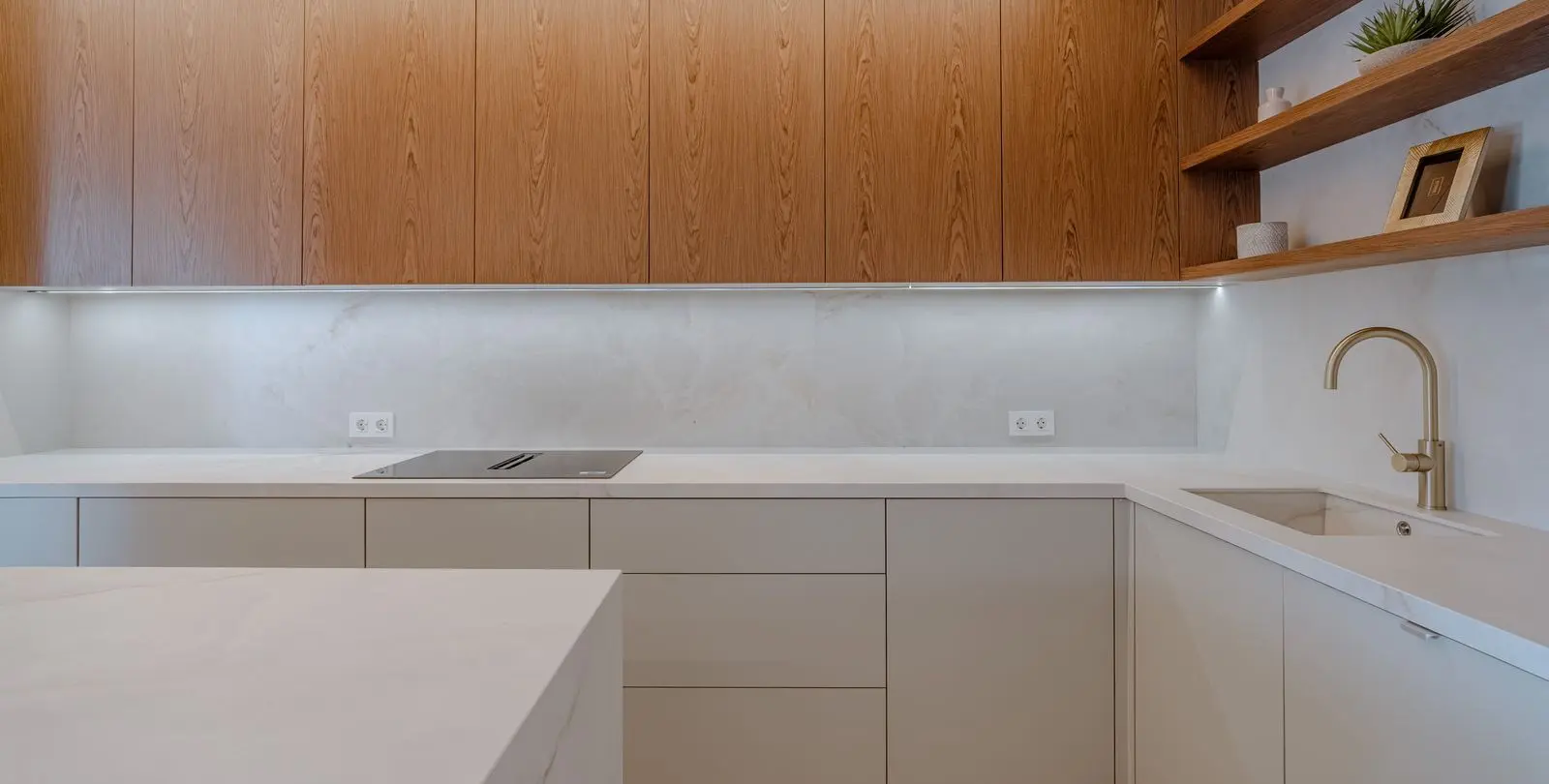 Sale of middle floor apartment in Nueva Andalucía 14