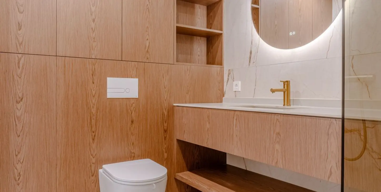Sale of middle floor apartment in Nueva Andalucía 25
