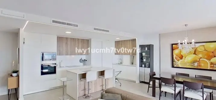 Sale of middle floor apartment in Arroyo de la Miel 0