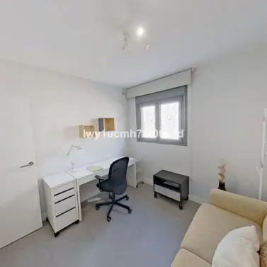 Sale of middle floor apartment in Arroyo de la Miel