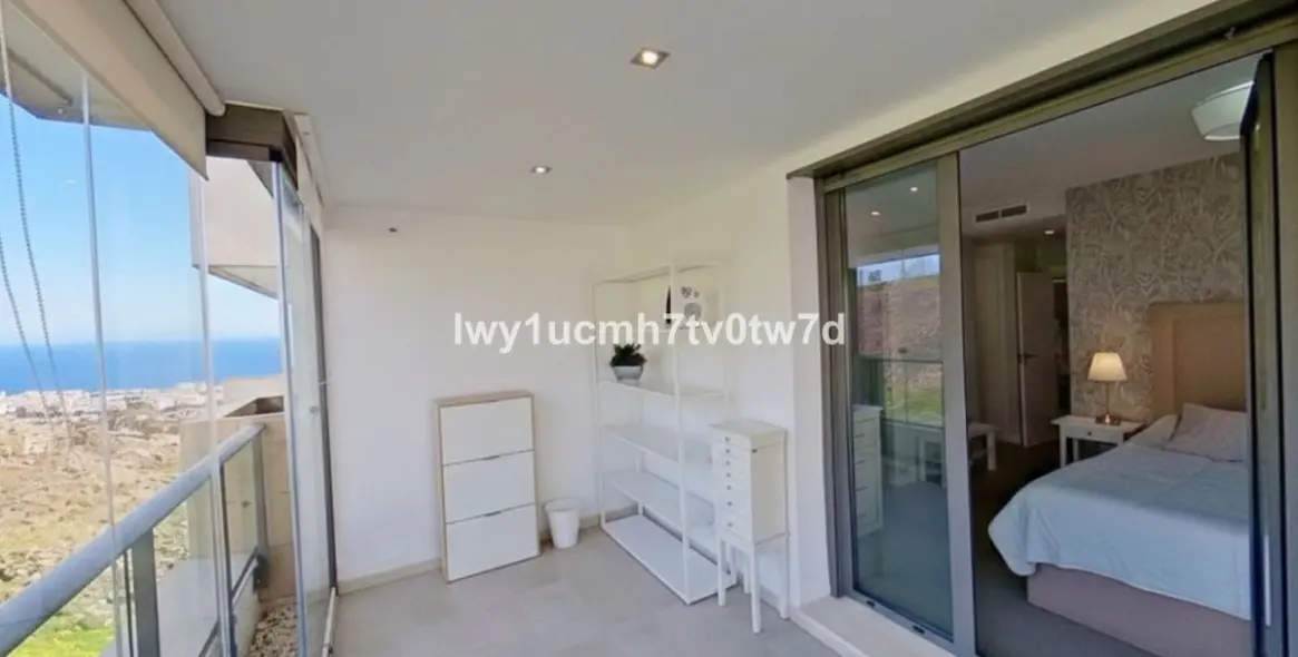 Sale of middle floor apartment in Arroyo de la Miel 42