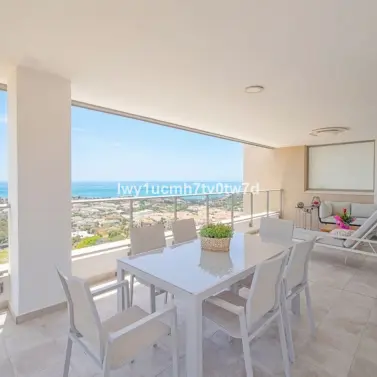 Sale of middle floor apartment in Arroyo de la Miel