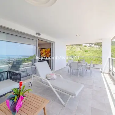 Sale of middle floor apartment in Arroyo de la Miel