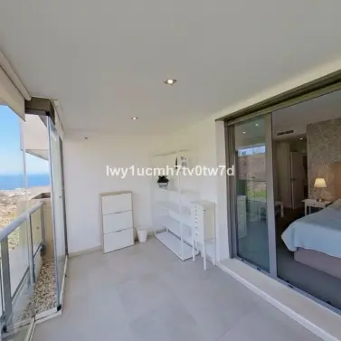 Sale of middle floor apartment in Arroyo de la Miel