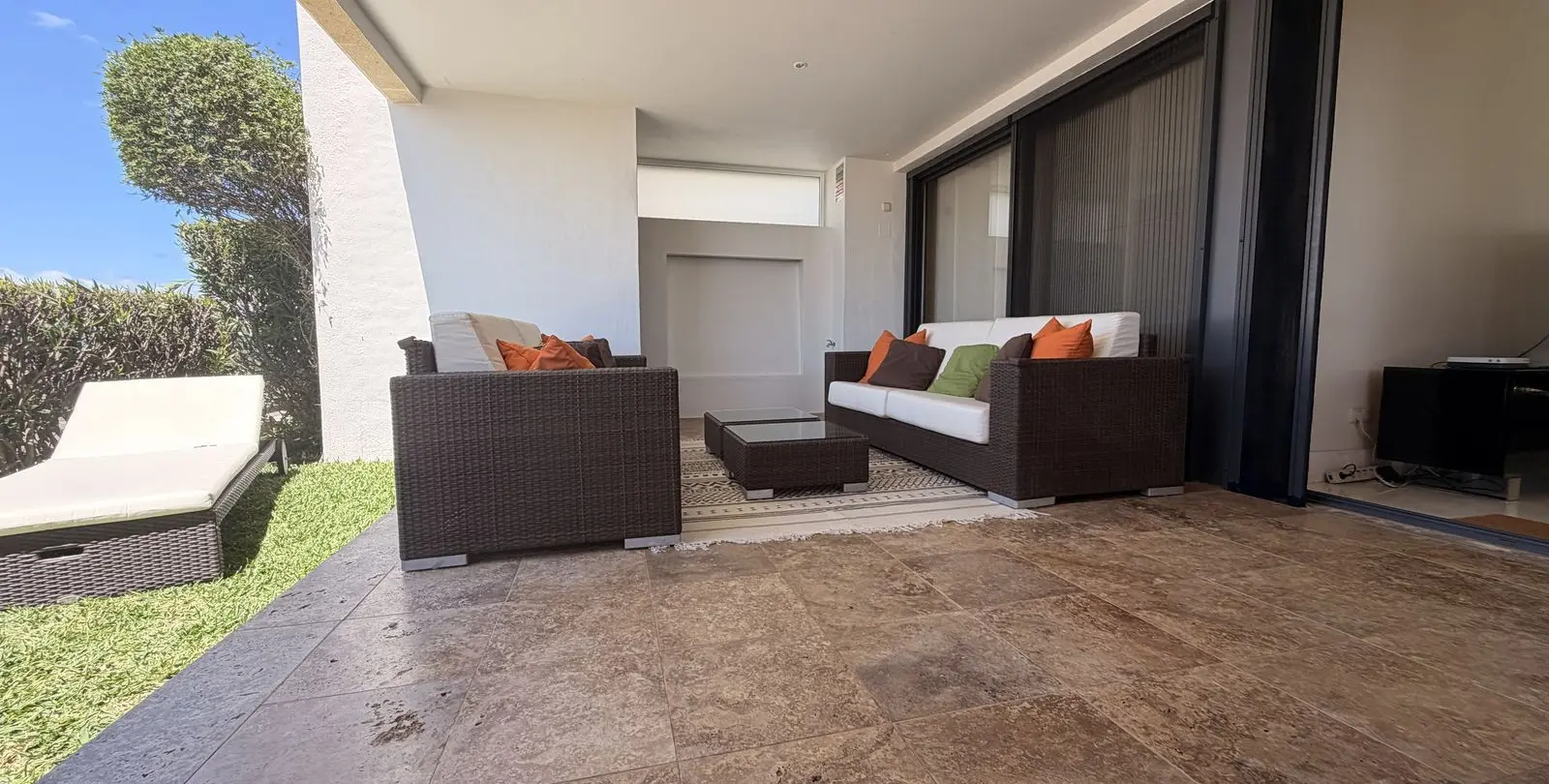 Venta de apartamento en planta baja en Altos de los Monteros 6
