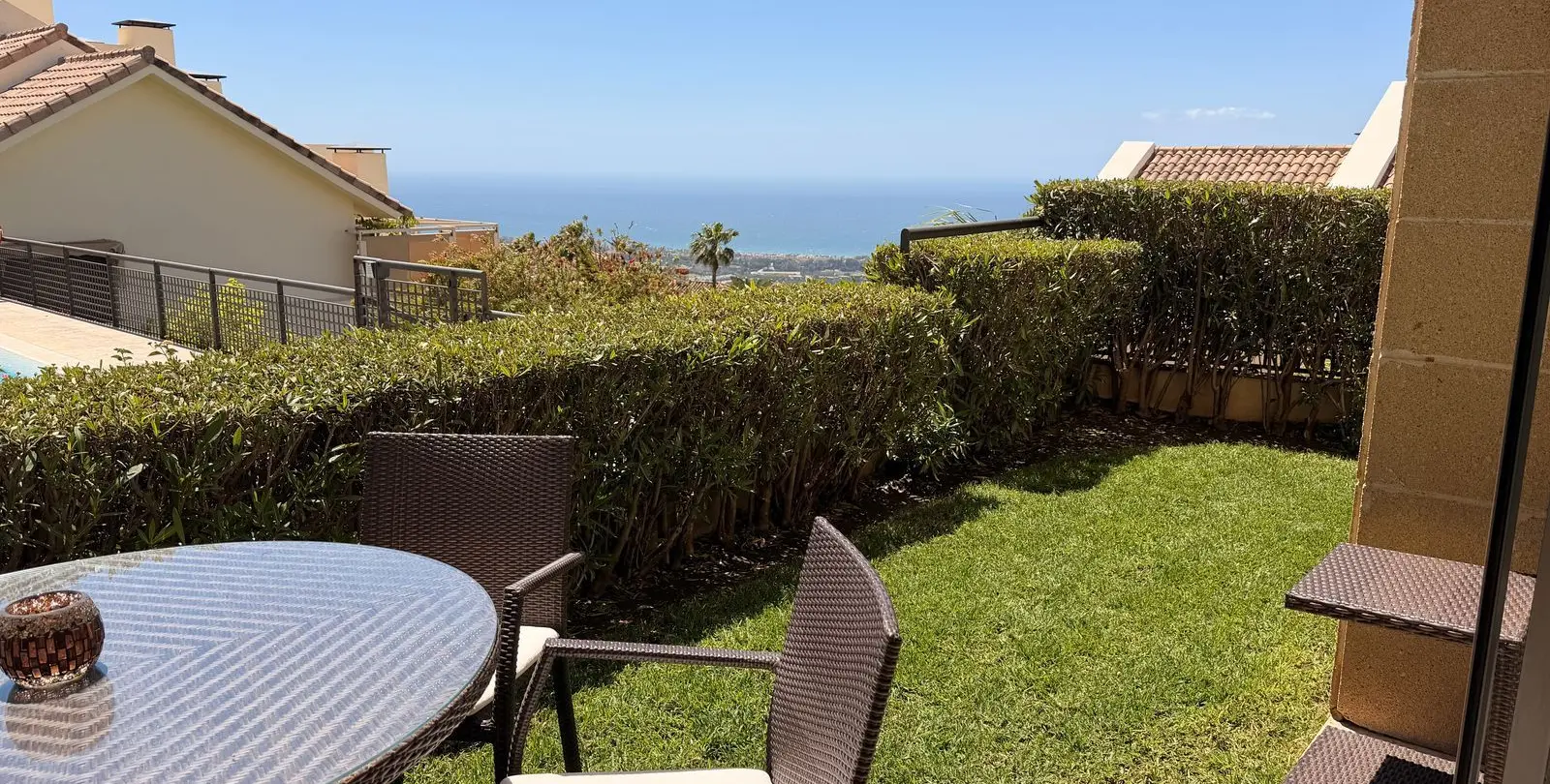 Venta de apartamento en planta baja en Altos de los Monteros 16