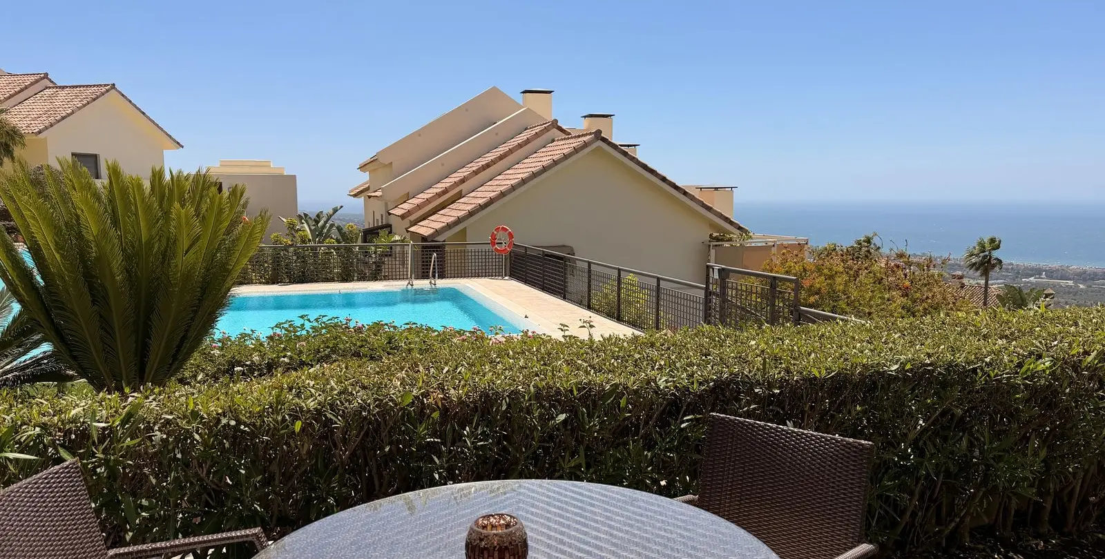Venta de apartamento en planta baja en Altos de los Monteros 4