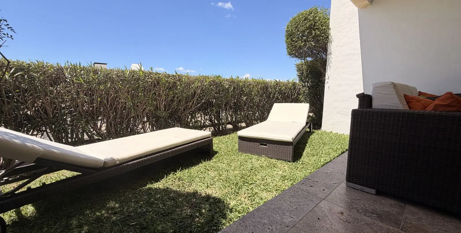 Venta de apartamento en planta baja en Altos de los Monteros 7